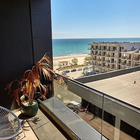 By R S 2 Apart Otel Navodari