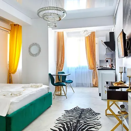 Aparthotel By R S 2 3*