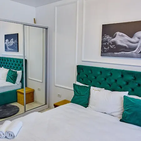 Aparthotel By R S 2 3*