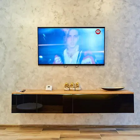 Aparthotel By R S 2 Navodari